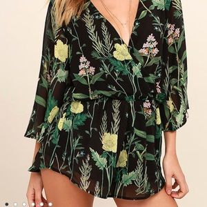 LULUs Natural Benefits floral print romper